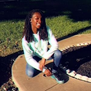 Meet your Posher, Auset